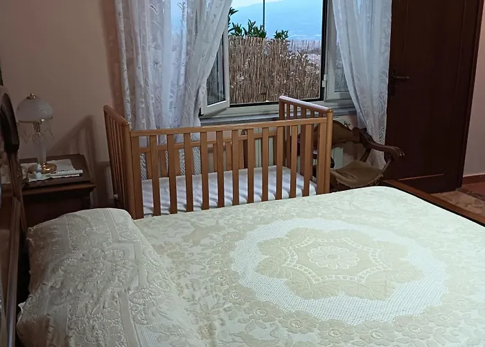Holiday Room \